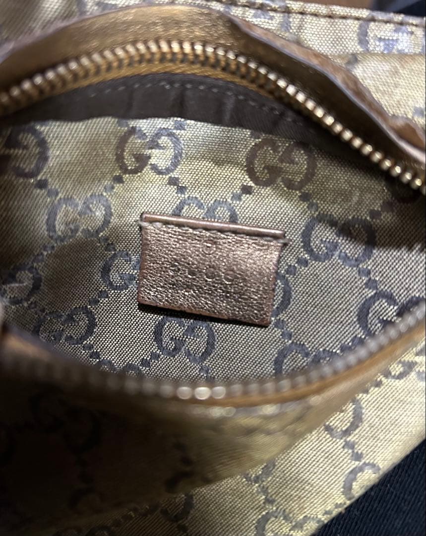 GUCCI ゴールド GGパターン ボディバッグ