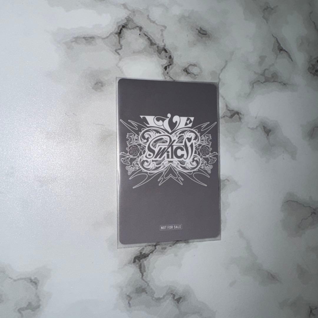 ive 会場限定 switch イソ トレカ