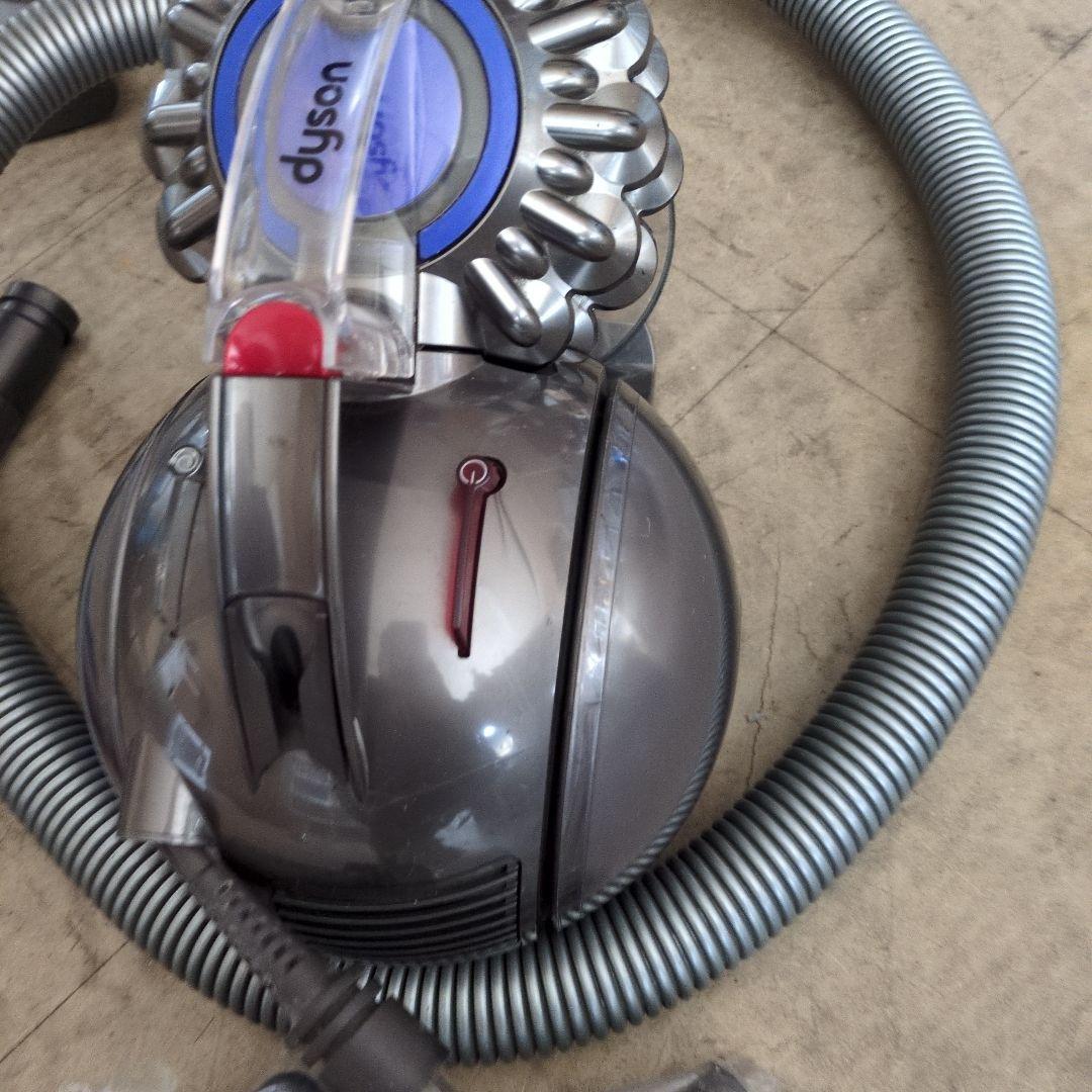 Dyson DC63 キャニスター掃除機　 簡易清掃済み