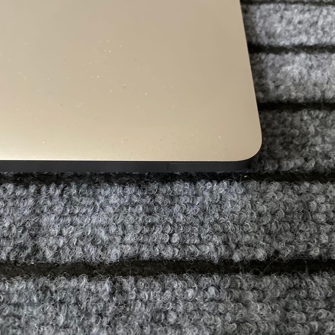 MacBook本体 143 MacBook Air 13.3 2020 M1 8GB 256GB