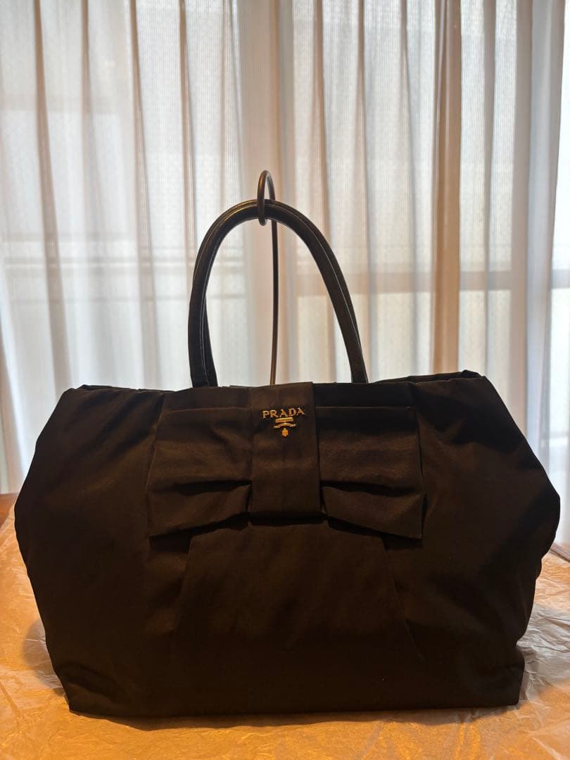 [値下げ] PRADAプラダ リボンバッグ 黒 ナイロン&皮 保証書付き