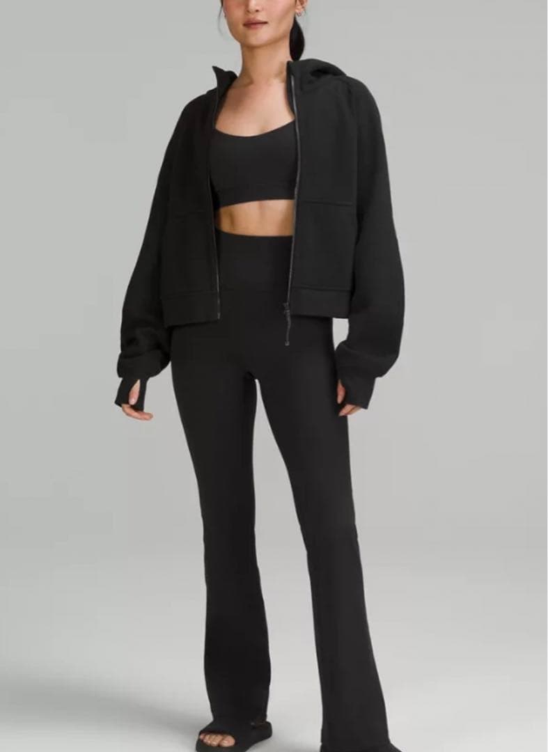 ルルレモンアラインフレアパンツ Asian fit Sレギンス