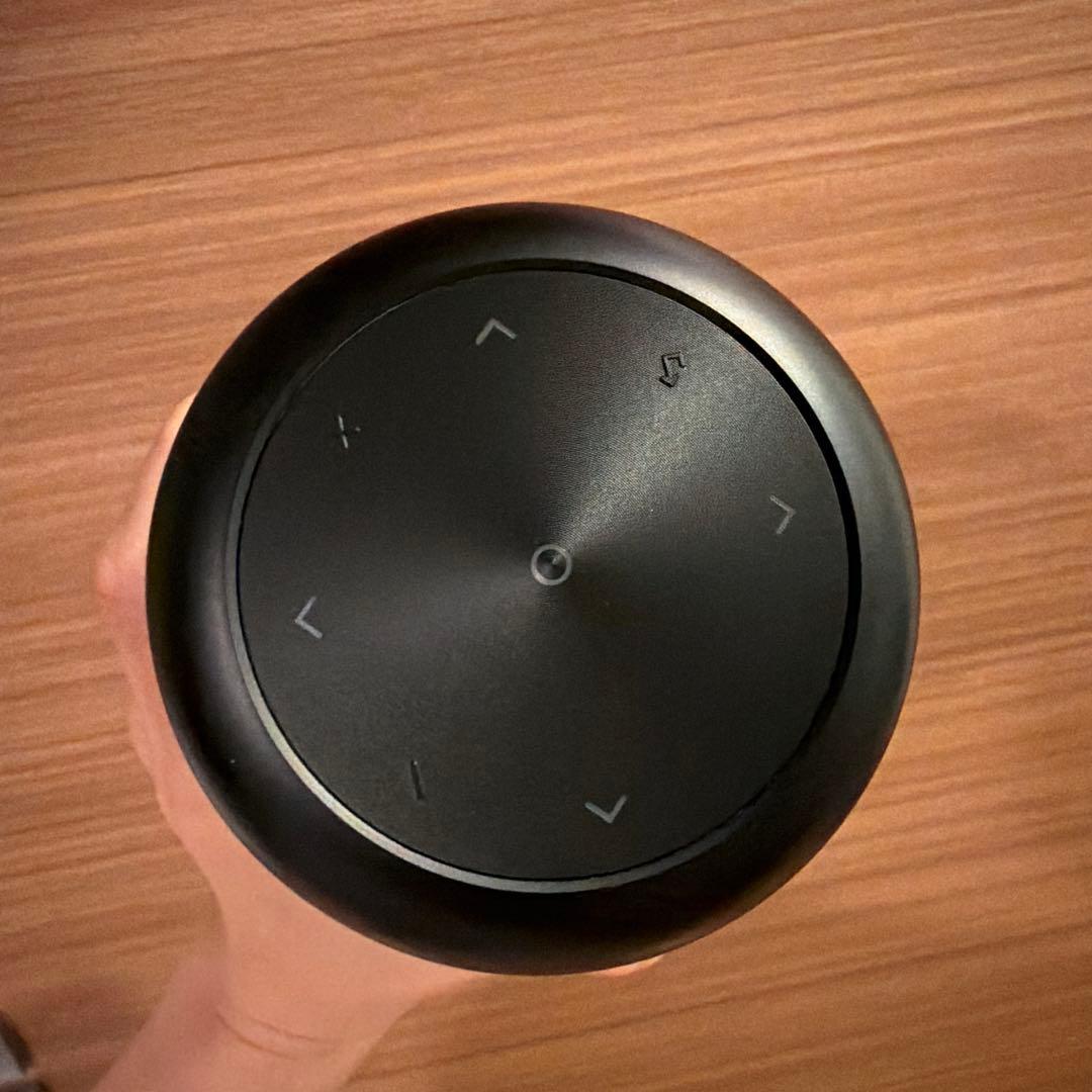 NEBULA Capsule II プロジェクター 本体と三脚