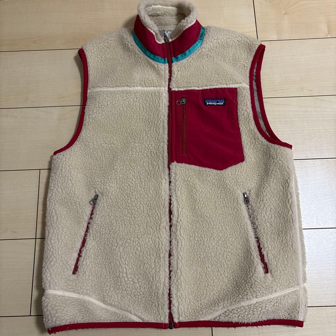 patagonia メンズ ベスト M クリーム色/赤