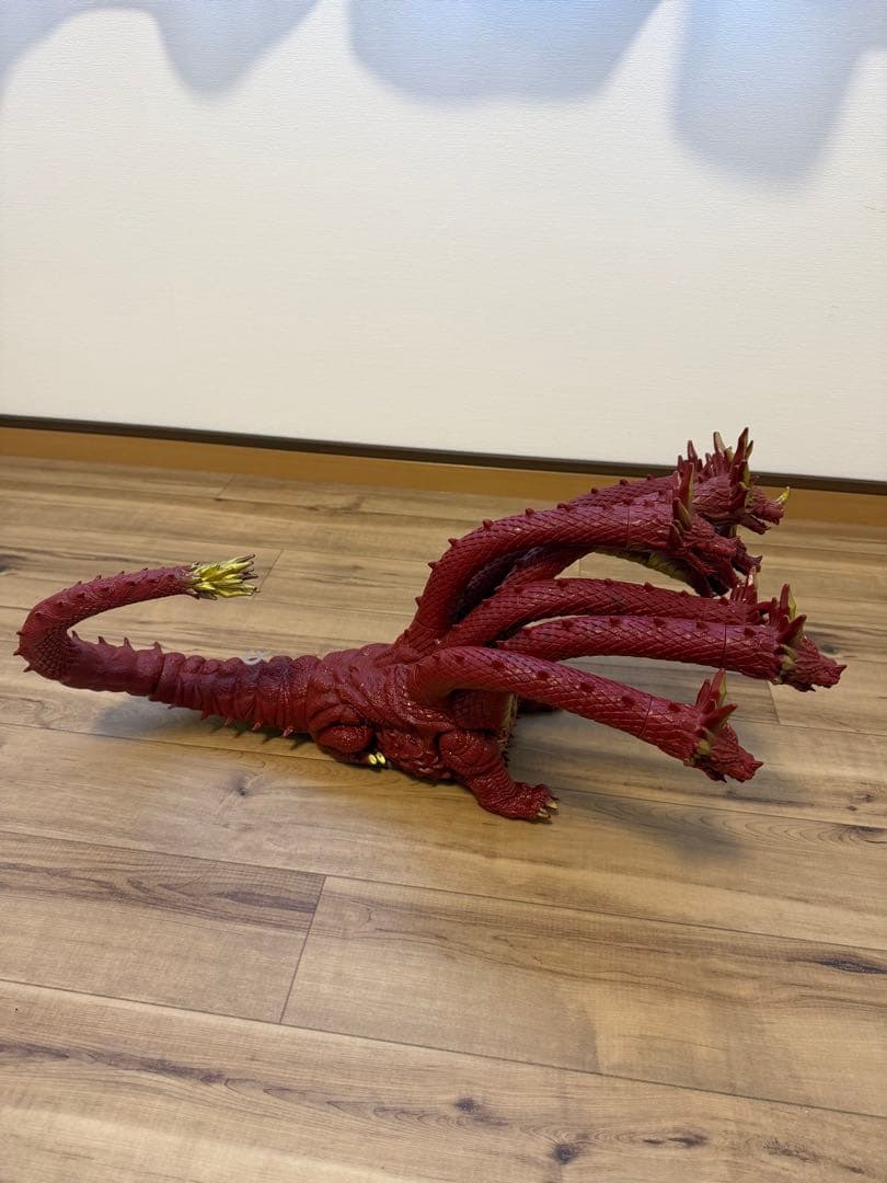 ヤマタノオロチ フィギュア