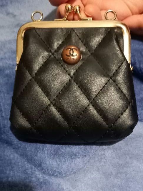 CHANEL　ノベルティ　ミニがま口　ケース