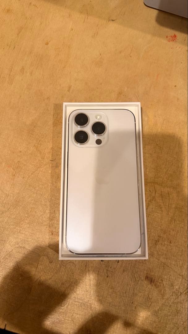 Apple iPhone 14 Pro ホワイト