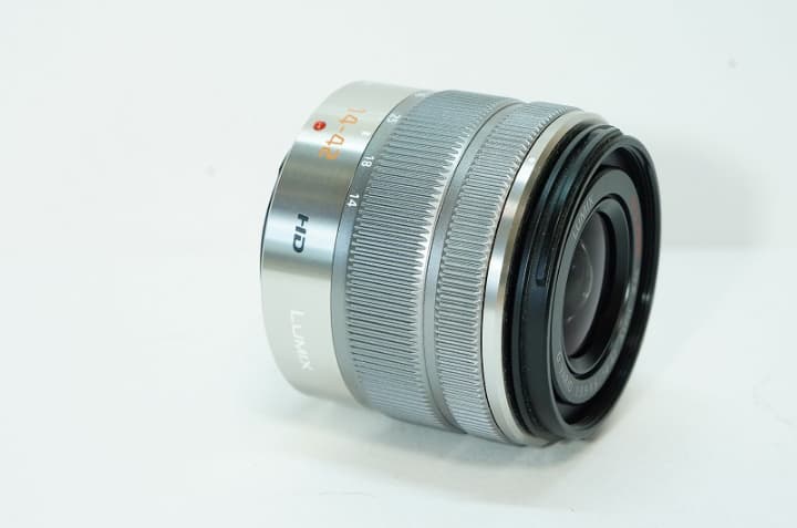 【パナソニック】 LUMIX G VARIO 14-42mm シルバー