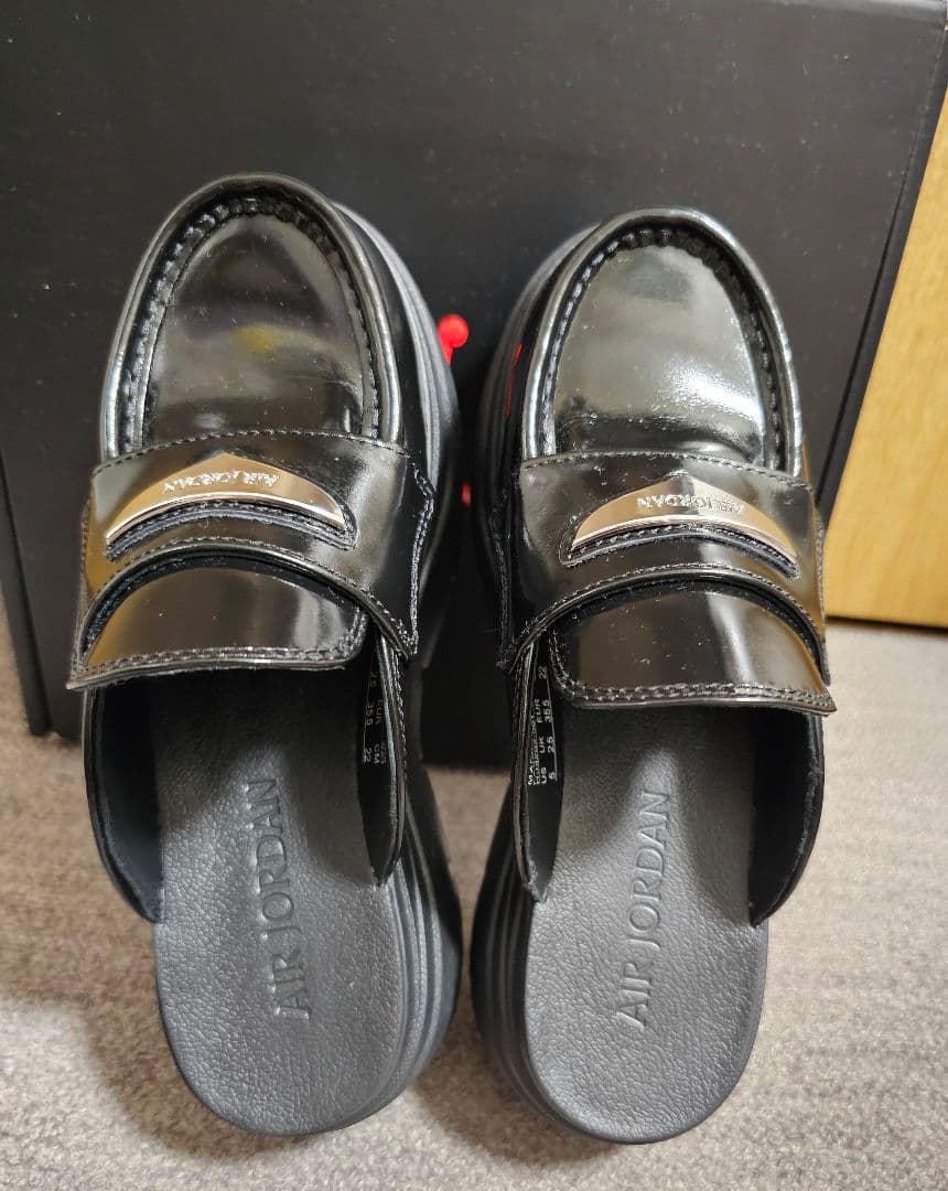 送料無料 エアジョーダン ミュール