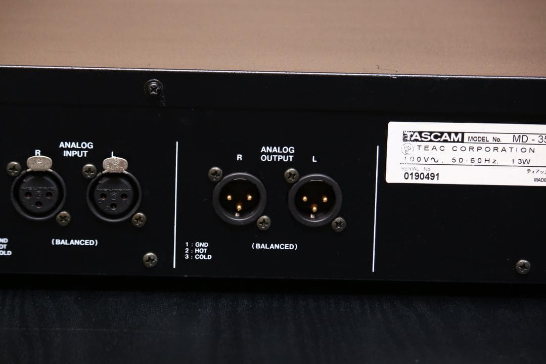 TASCAM MD-350　プロフェッショナル　MDプレーヤー/レコーダー