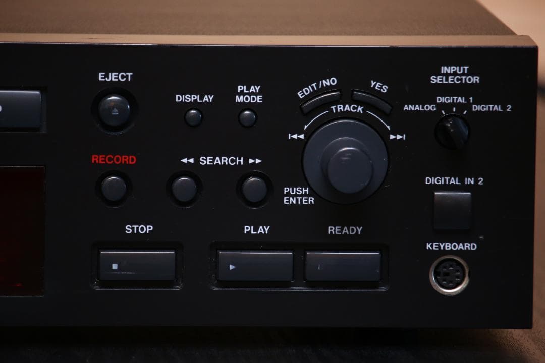 TASCAM MD-350　プロフェッショナル　MDプレーヤー/レコーダー