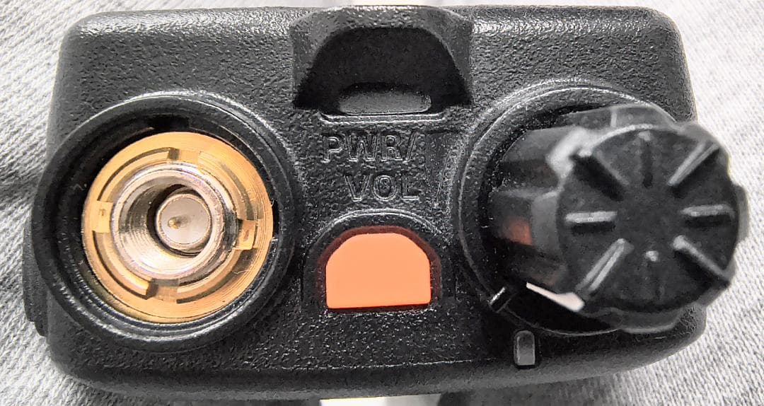 トランシーバー FT-65