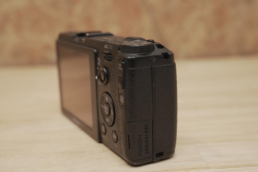 RICOH デジタルカメラ GR (APS-C) 初代モデル