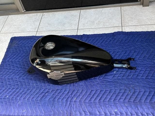 スポーツスター　XL1200X　フォーティーエイト　純正タンク2017年式