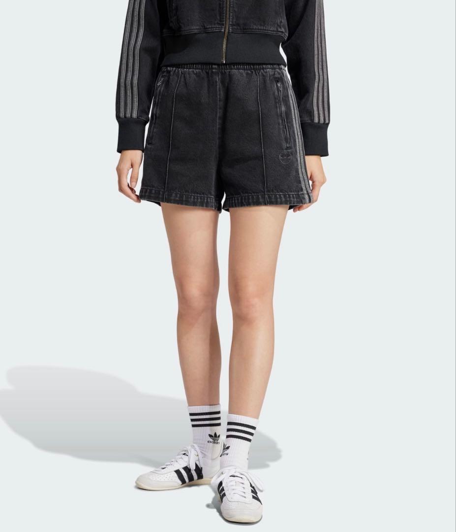 adidas アディカラーデニム ファイヤーバードショーツ