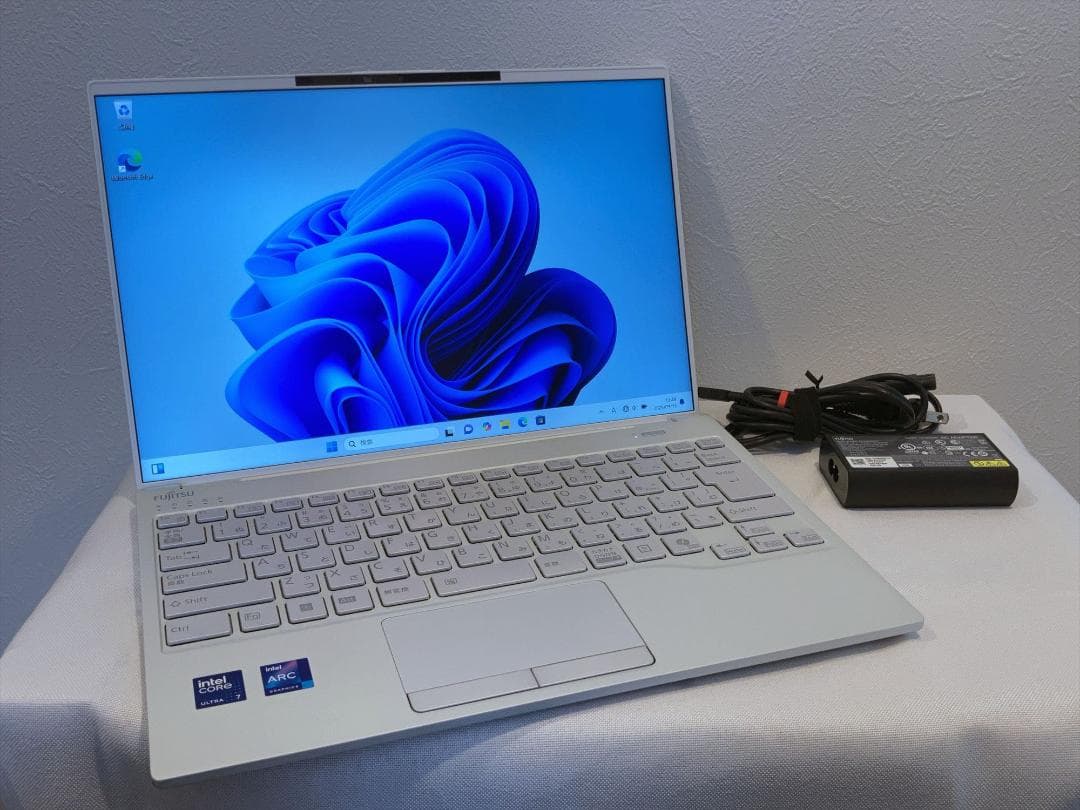 Windowsノート本体 LIFEBOOK UH08/J9 Ultra7-155H/16GB/512GB