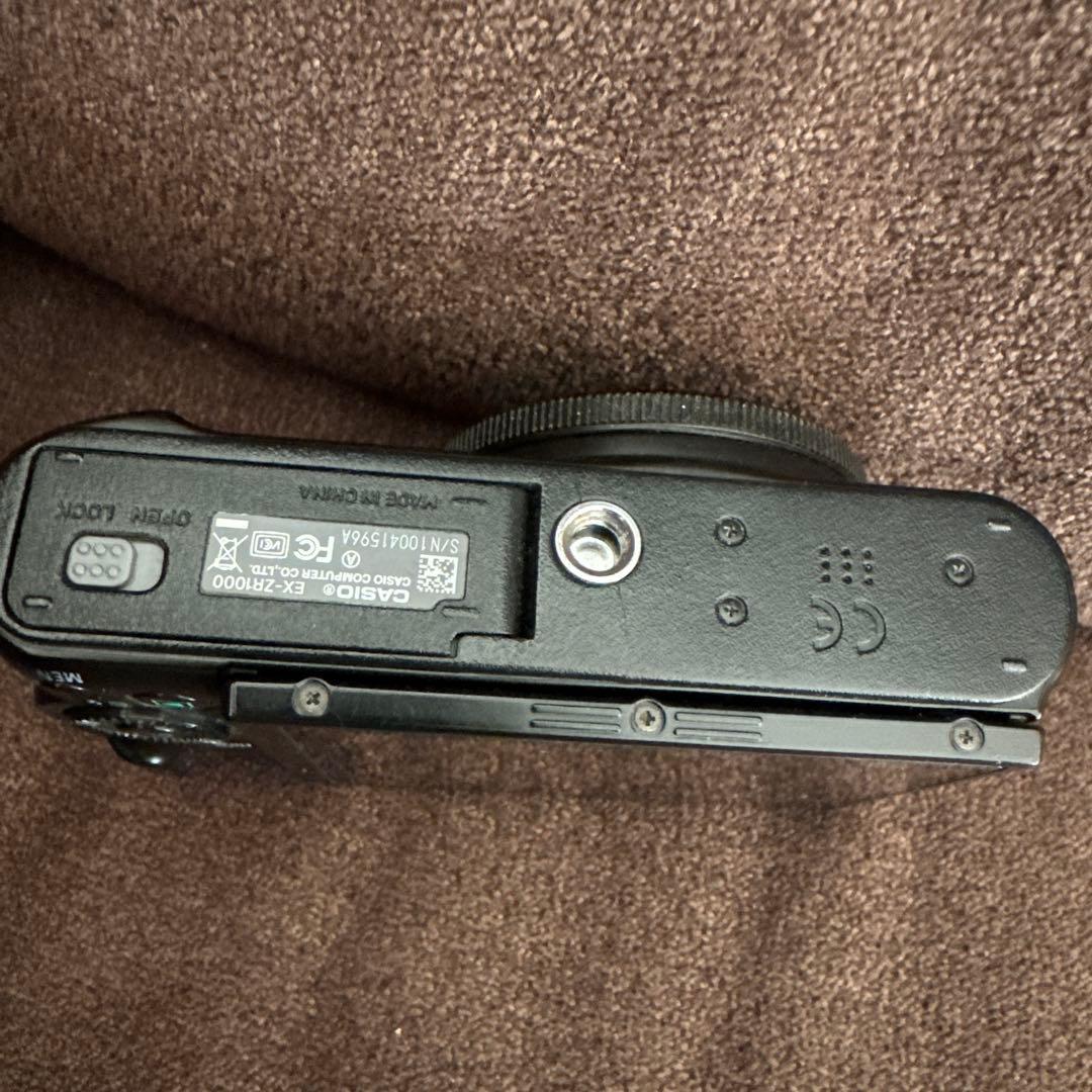【中古訳アリ】デジカメ　CASIO EXILIM EX-ZR1000 BK
