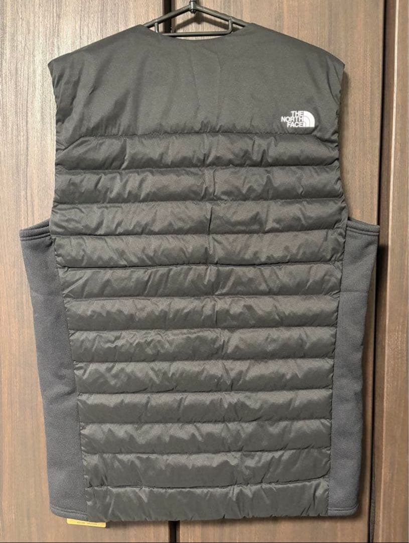 THE NORTH FACEレッドランベスト
