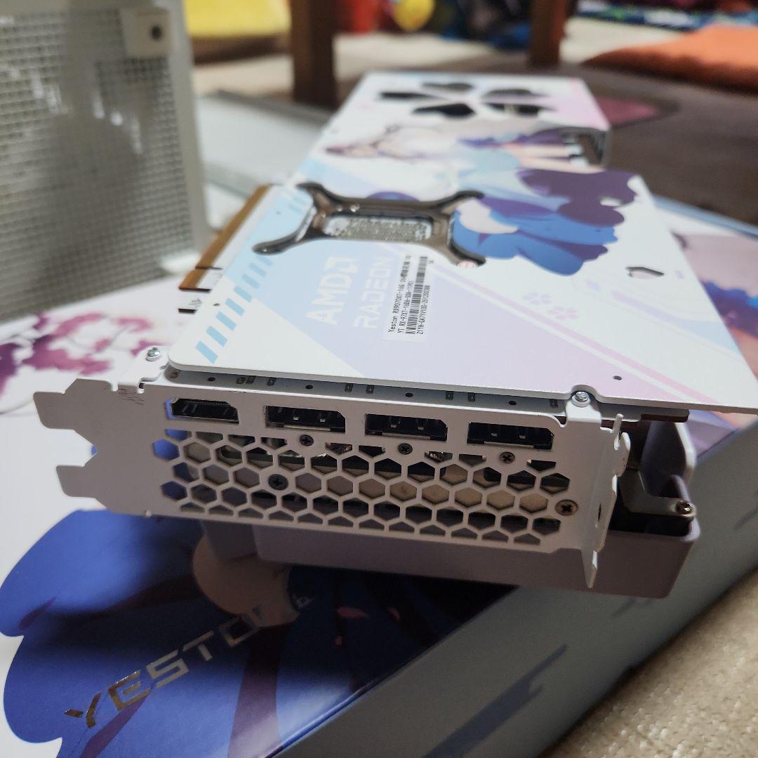 グラフィックボード・グラボ・ビデオカード Yeston Sakura Radeon RX 9070 XT 16G