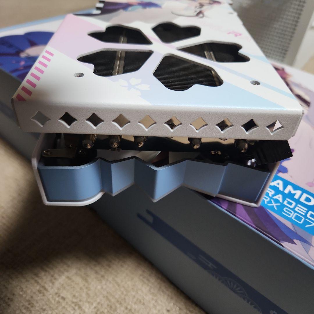 グラフィックボード・グラボ・ビデオカード Yeston Sakura Radeon RX 9070 XT 16G