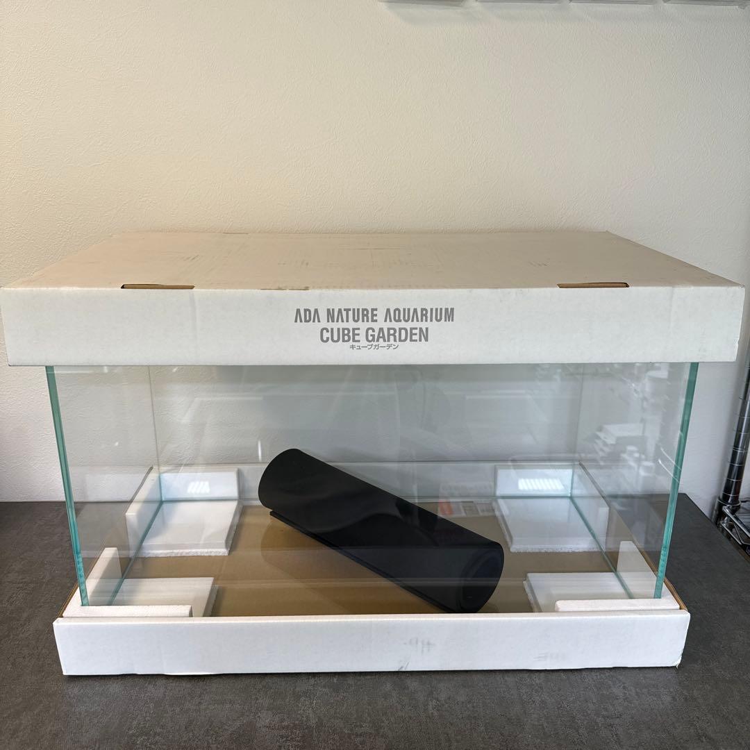 ADA キューブガーデン 600x300x360mm 水槽