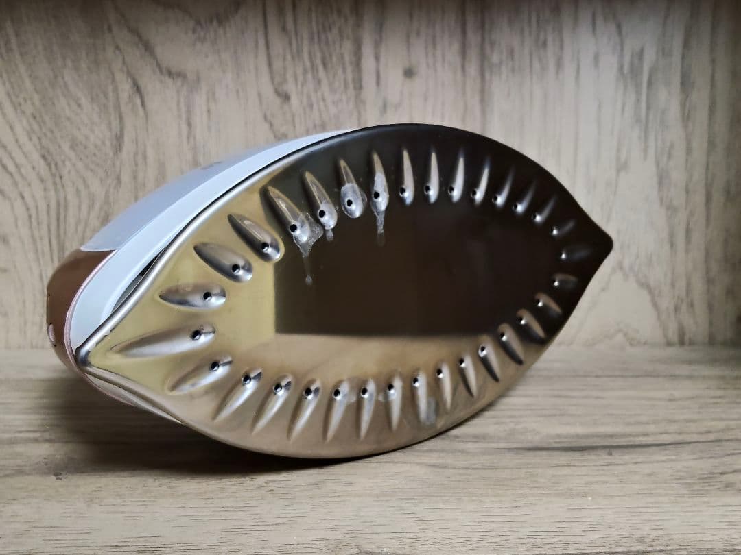 Panasonic NI-WL705-PN コードレススチームアイロン