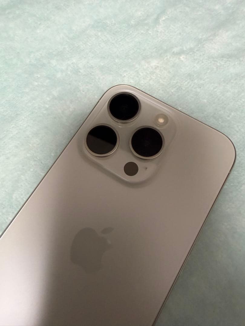 【美品】Apple iPhone15 Pro 512GB SIMフリー