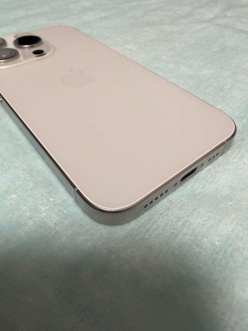 【美品】Apple iPhone15 Pro 512GB SIMフリー