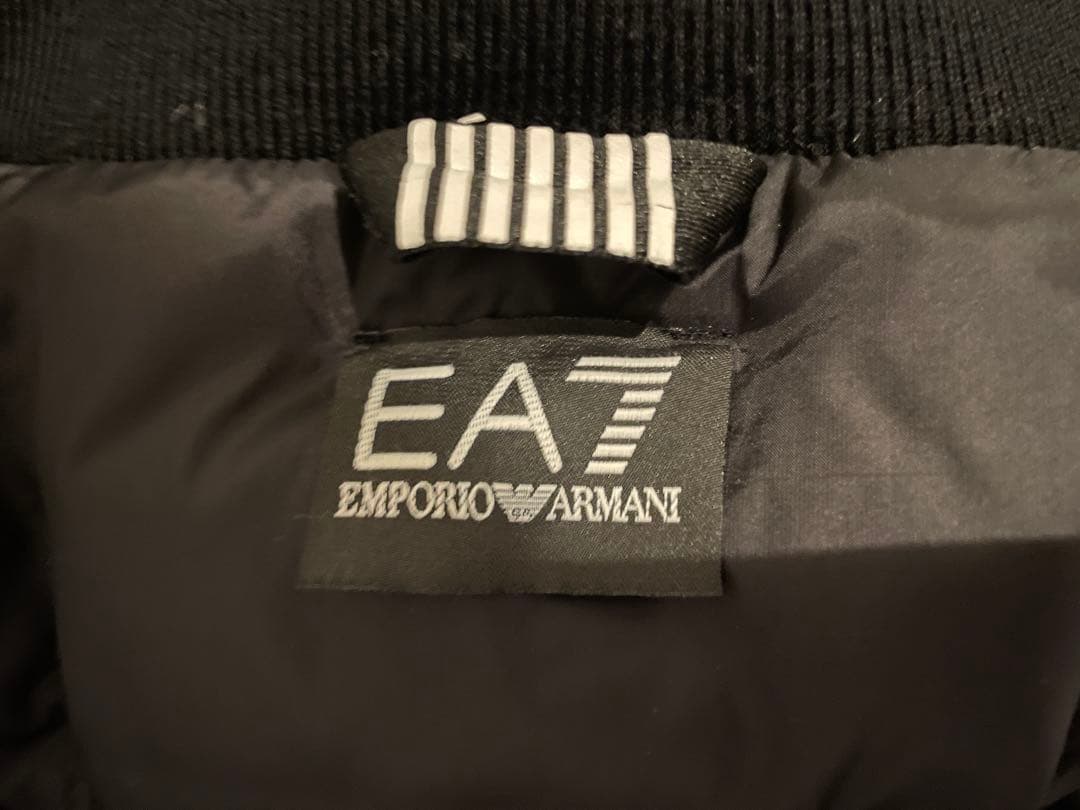 EA7 ダウンジャケット　アルマーニ