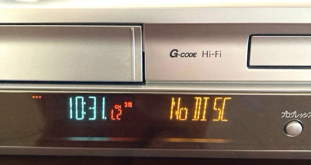 Panasonic パナソニック VHS一体型DVDプレーヤー NV-VP30