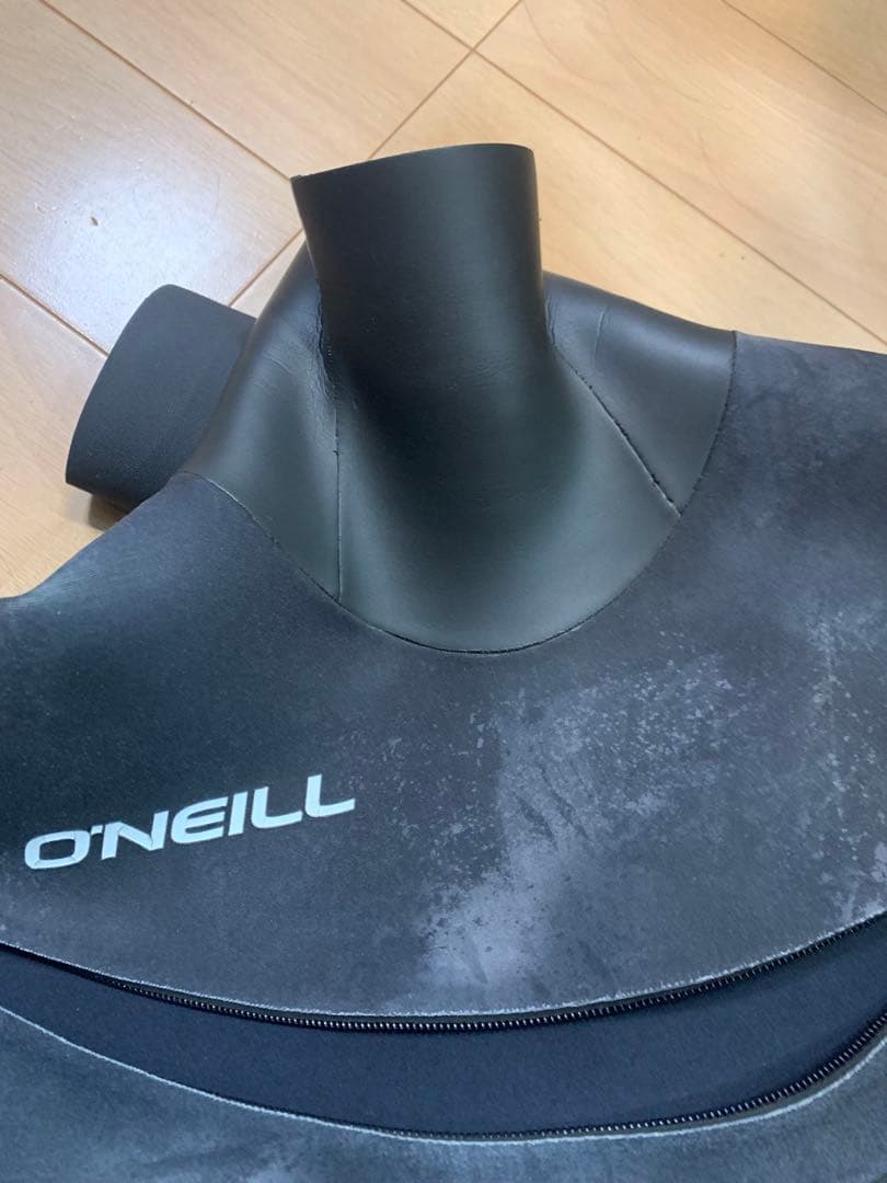 O'NEILL オニール セミドライ　チェストジップ　Lサイズ