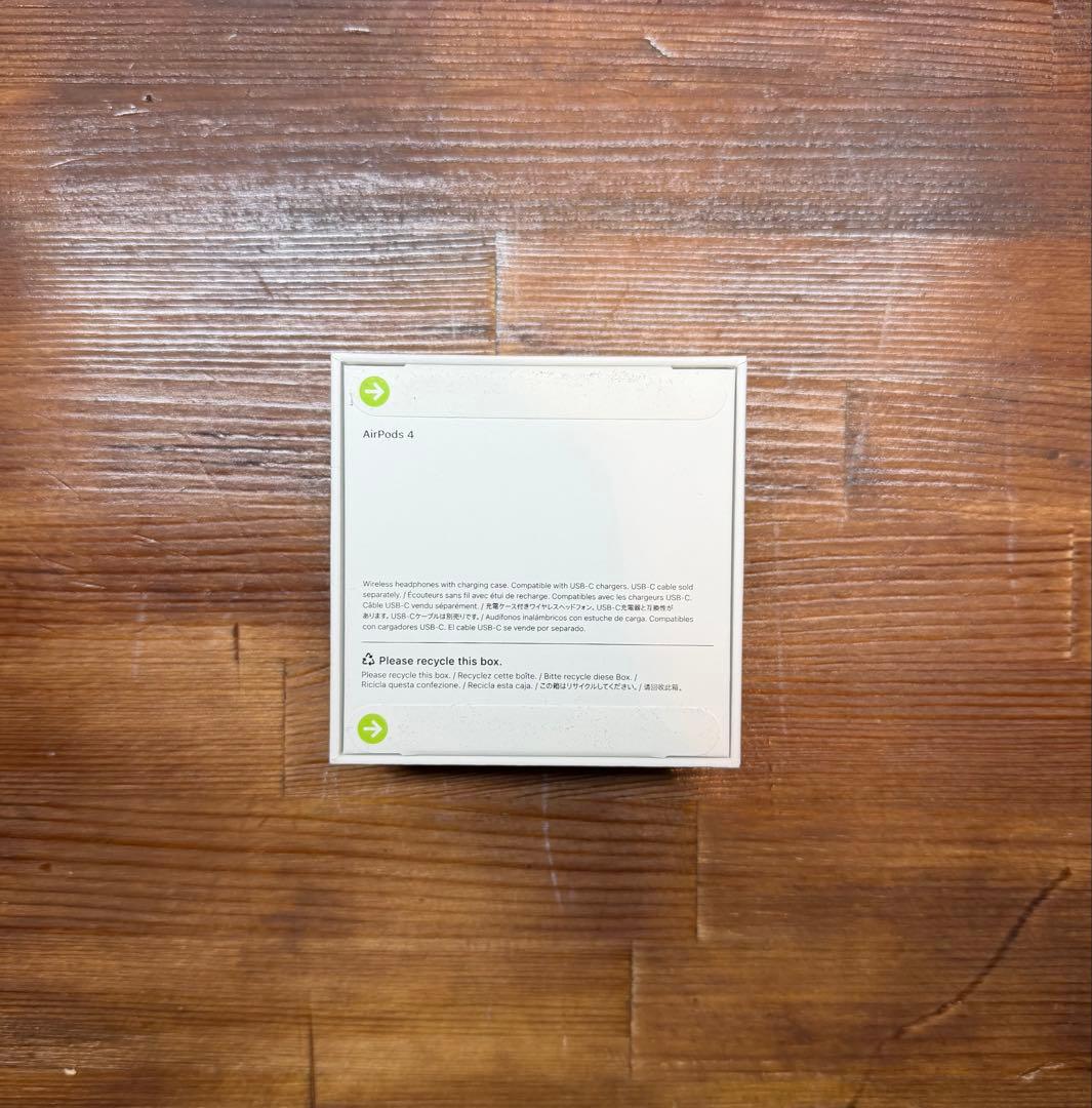 AirPods 4 本体 ホワイト