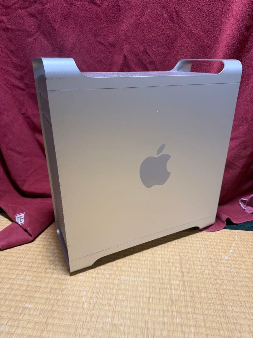 Mac Pro (A1289) 本体のみ HDDなし・動作未確認【手渡し可】