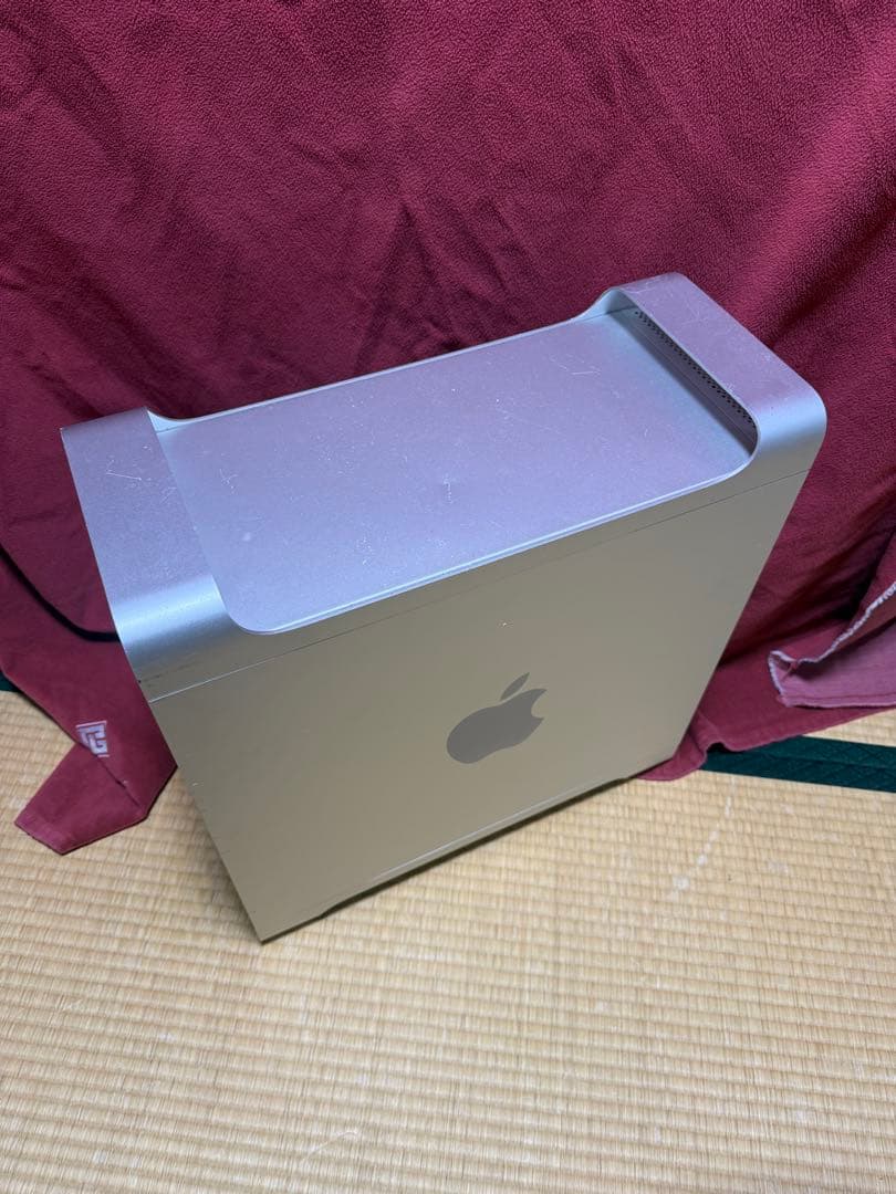 Mac Pro (A1289) 本体のみ HDDなし・動作未確認【手渡し可】
