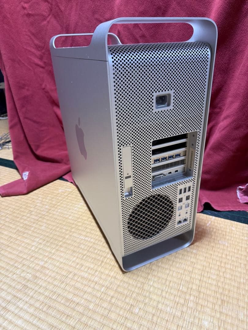 Mac Pro (A1289) 本体のみ HDDなし・動作未確認【手渡し可】
