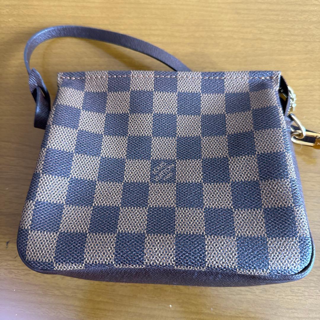 ルイヴィトン　ポーチ