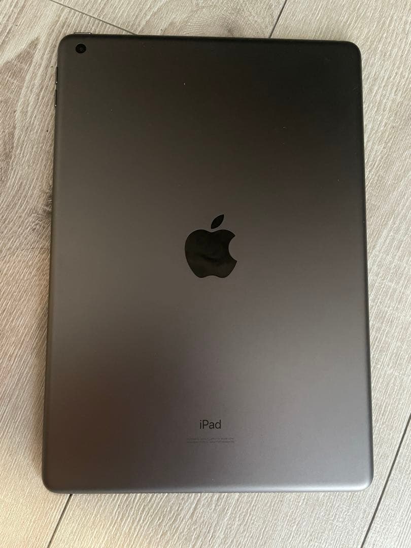 iPad 第7世代 32GB スペースグレイ（バッテリー94%）