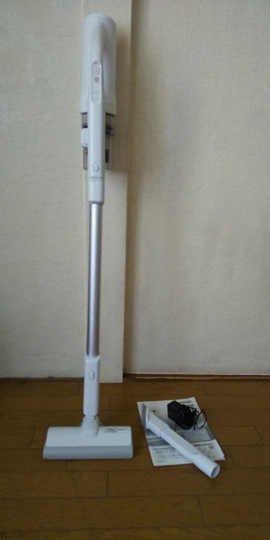 22年製❗軽量型、パナソニック、コードレス掃除機(パワーノズル)