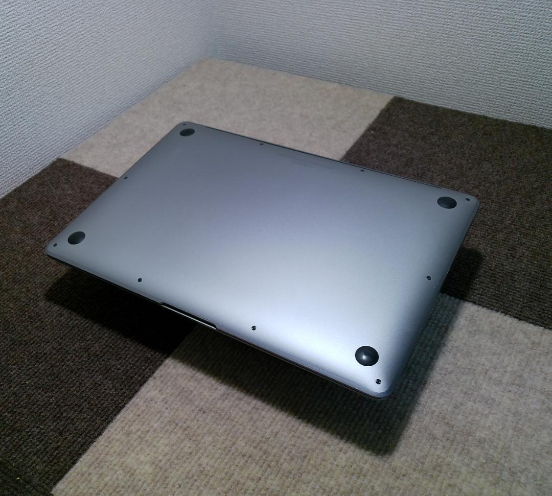 Mac Air 2020 A2179 13㌅ バッテリー正常『充放電3回』