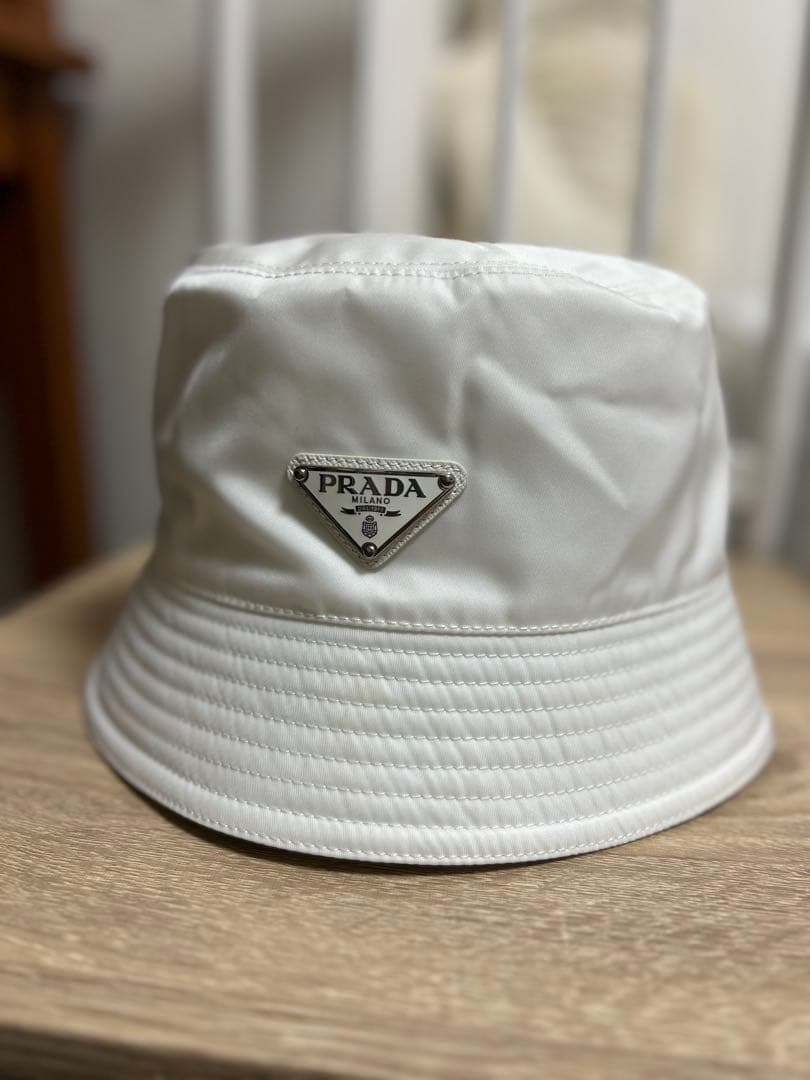 PRADA ホワイト バケットハット
