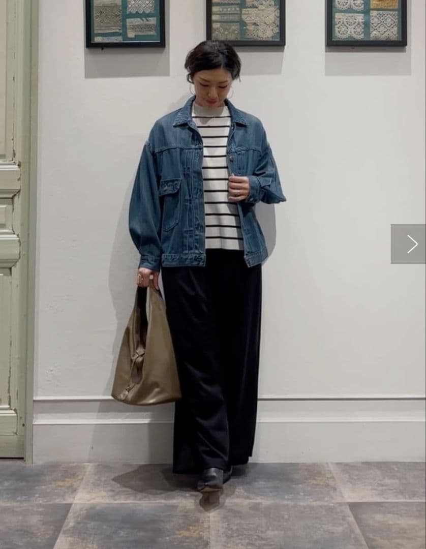 ダークブルー デニムジャケット ルーズフィット　ビアズリー