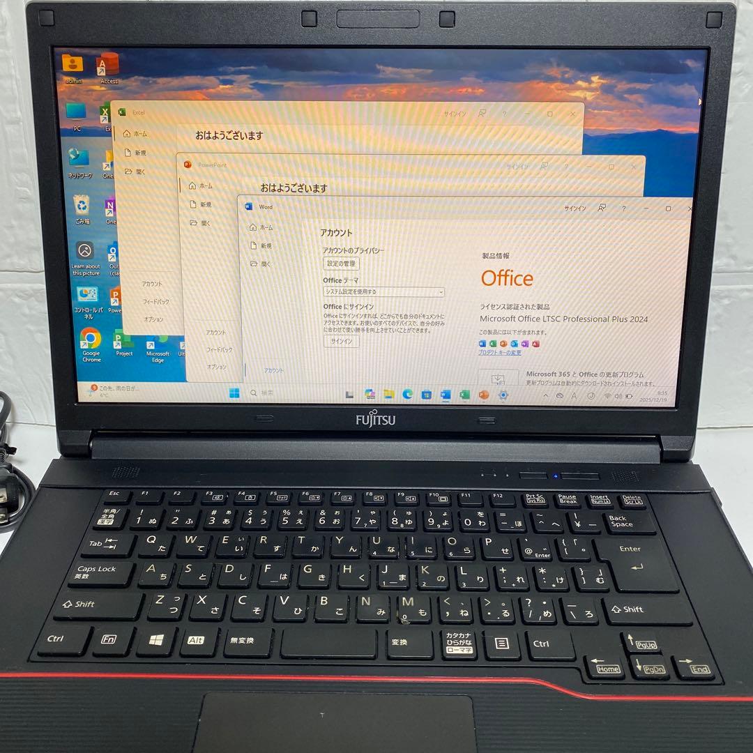 Windows11 オフィス付き　Corei5 SSD FUJITSUノートPC