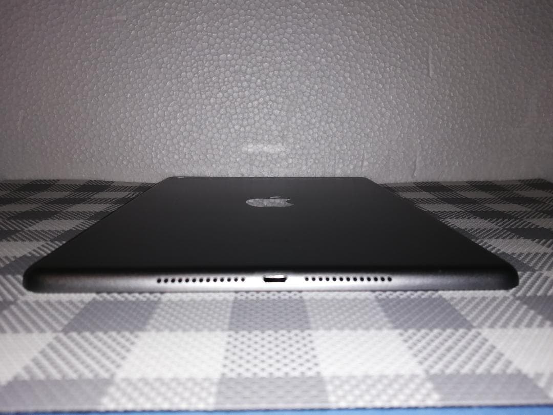 Apple iPad（第5世代/2017） Wi-Fiモデル 32GB