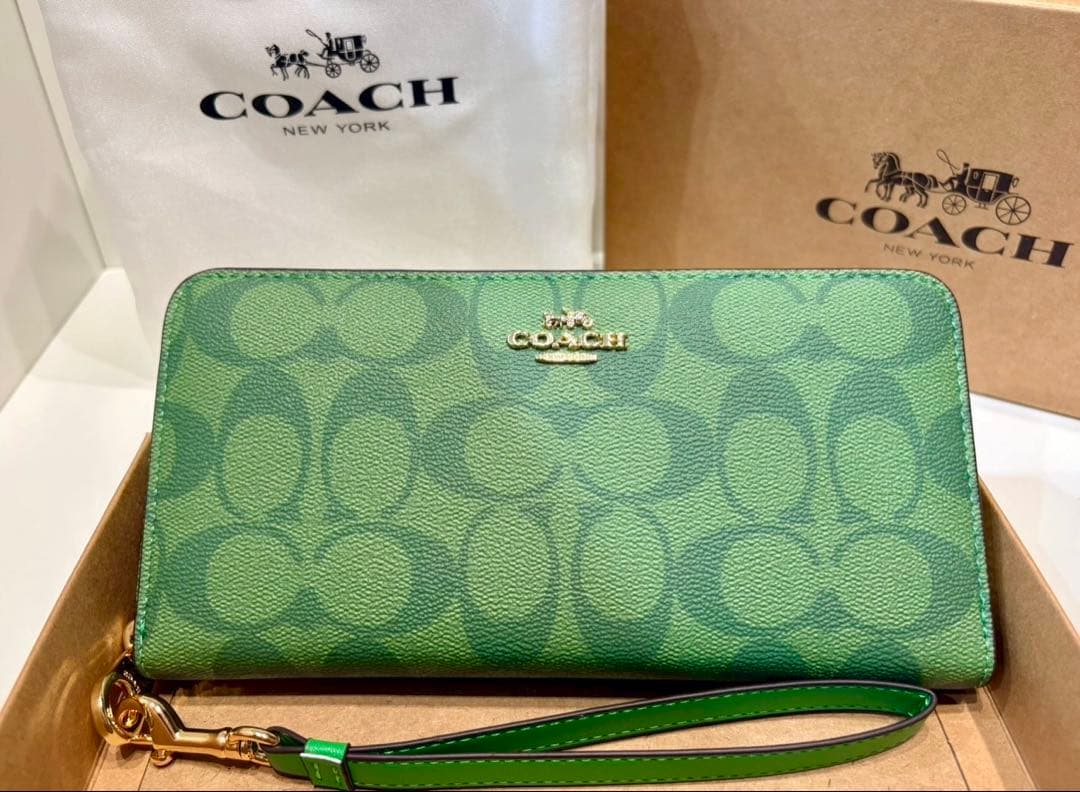 COACH コーチ　グリーン 長財布　c4452