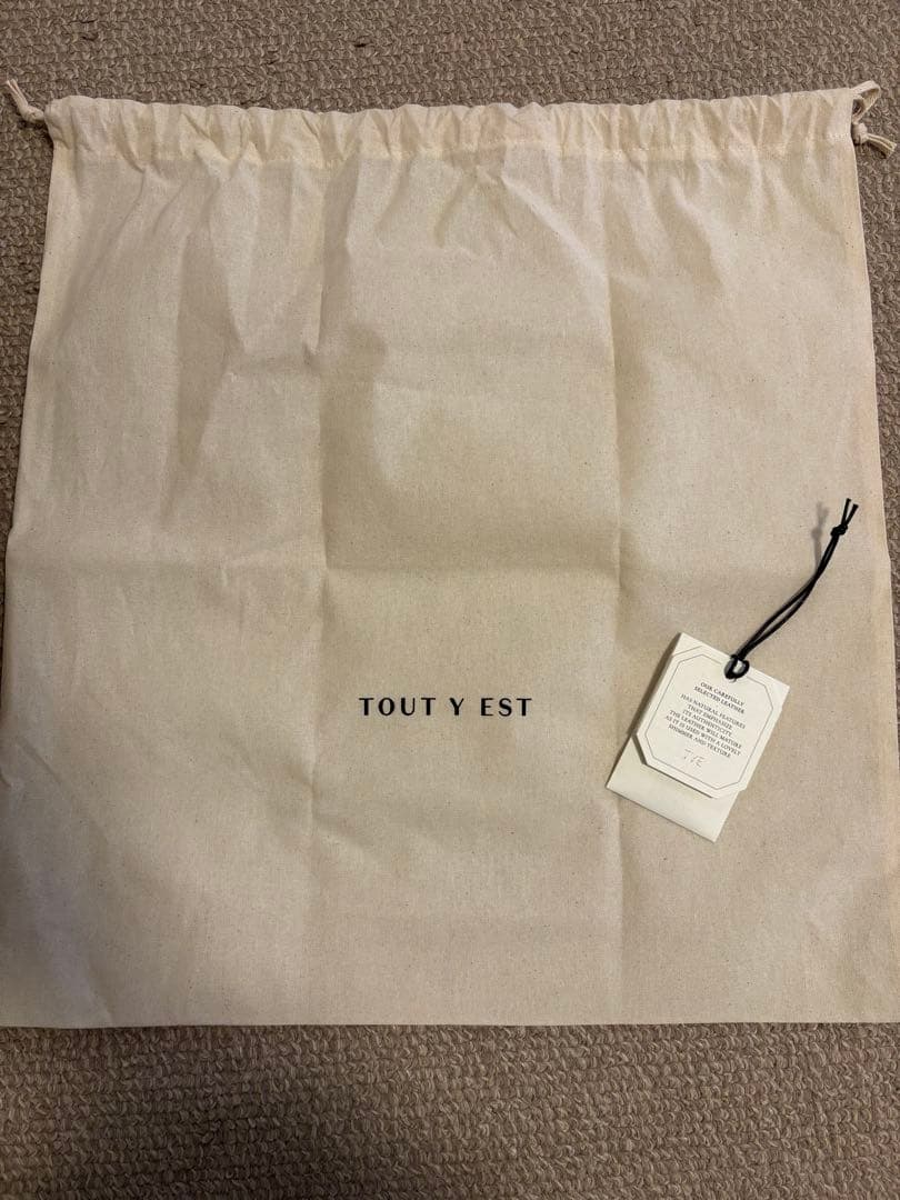 トゥティエ　ロケ ナイロン スモールバッグ