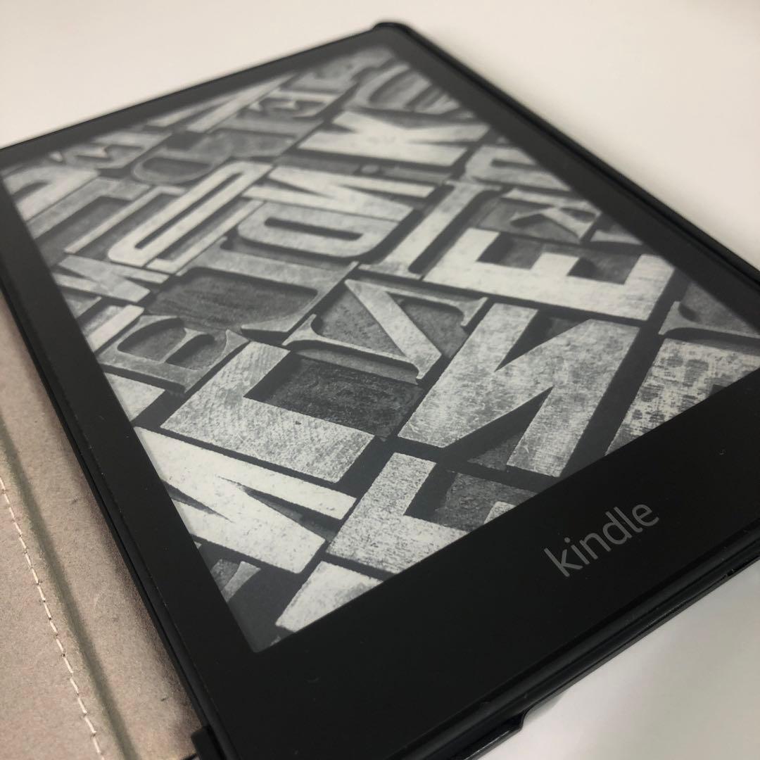 Kindle Paperwhite 第11世代 (8GB) 自立式手帳型カバー付
