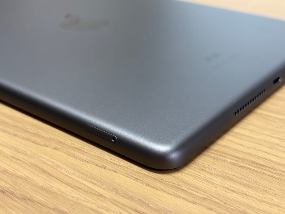 iPad 第7世代 セルラーモデル 32Gスペースグレー SIMフリー