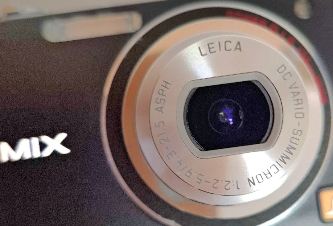 [美品] パナソニックPanasonic LUMIX DMC-FX70 コンデジ