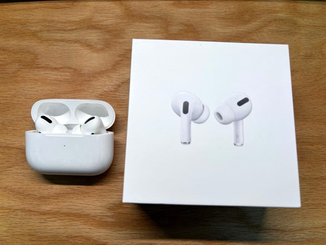 AirPods Pro 本体 ワイヤレス充電ケース付き 付属品完備