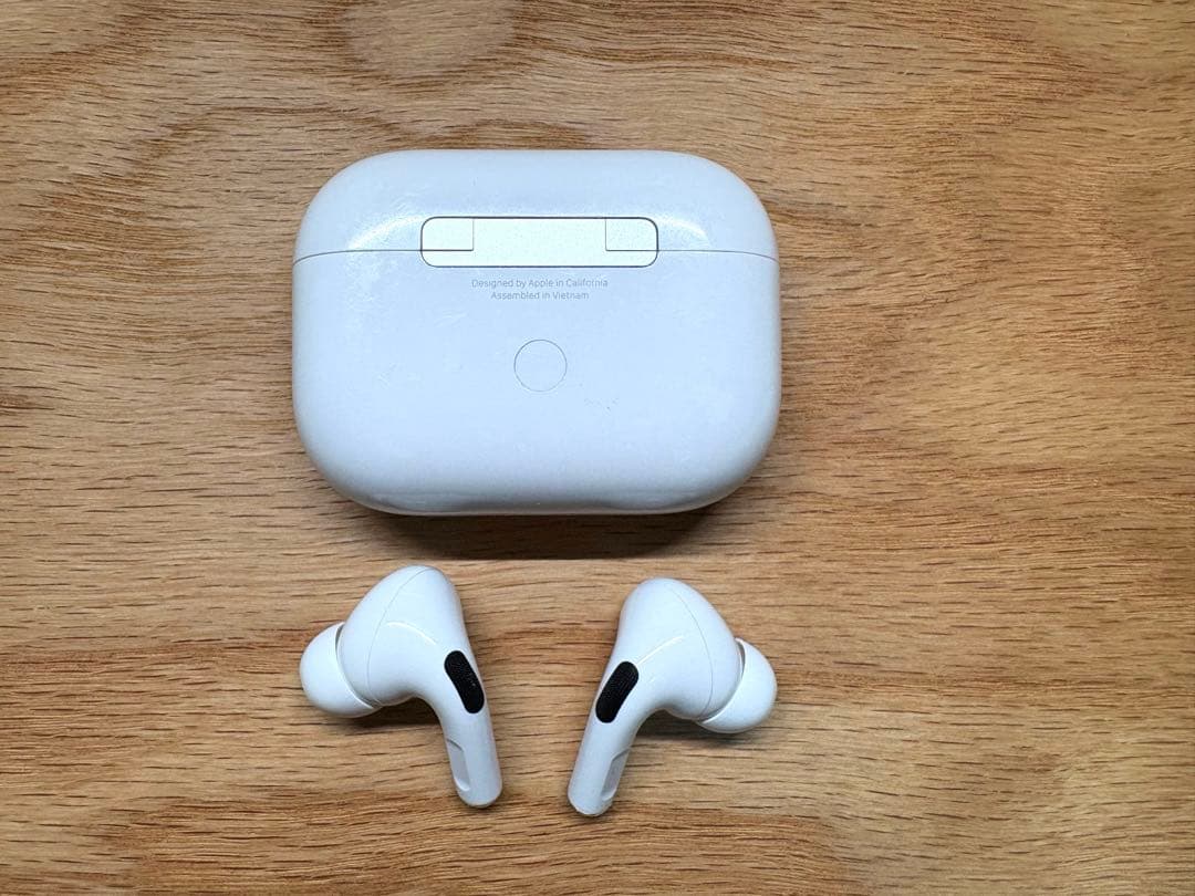 AirPods Pro 本体 ワイヤレス充電ケース付き 付属品完備